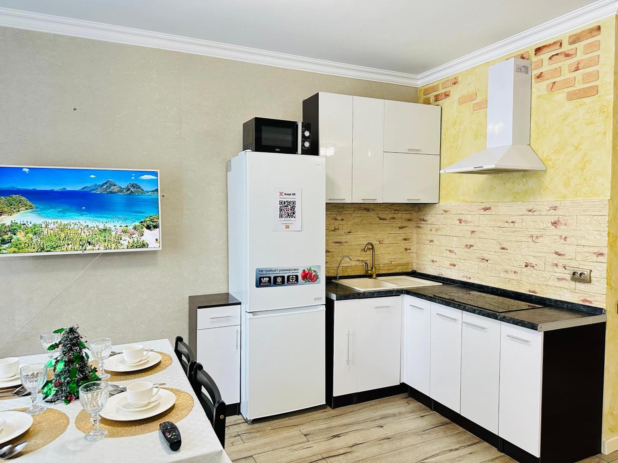 Appartement Vostochnyi Park Apartament In The Center Of Almaty Extérieur photo